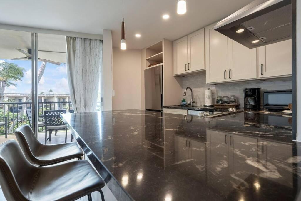 Hale Ono Loa 403- Top Floor, Ocean View, & Complete Modern Remodel Apartamento Kahana Exterior foto